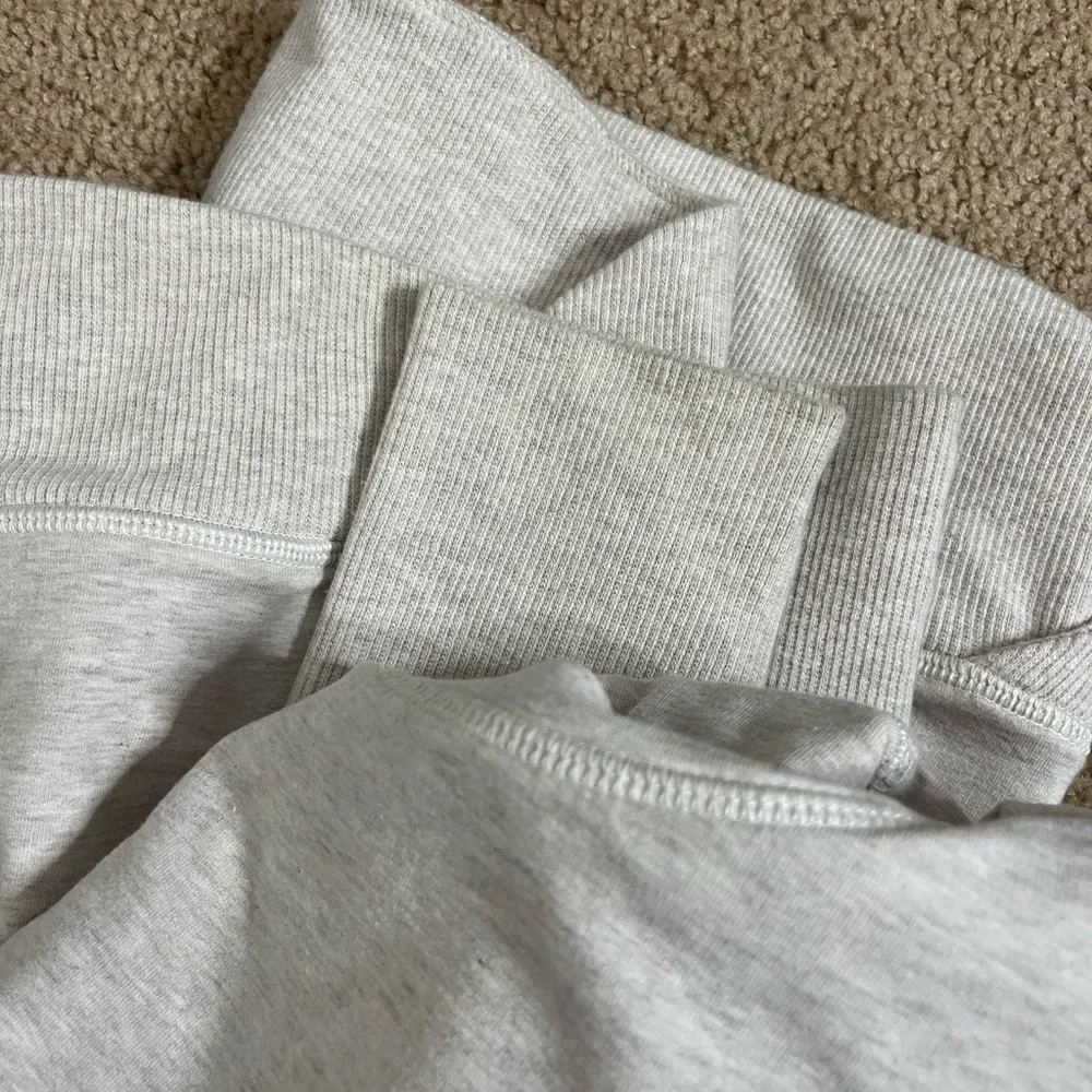 Lululemon Run Rest Day Pullover Size 6 Beige Cowl Neck